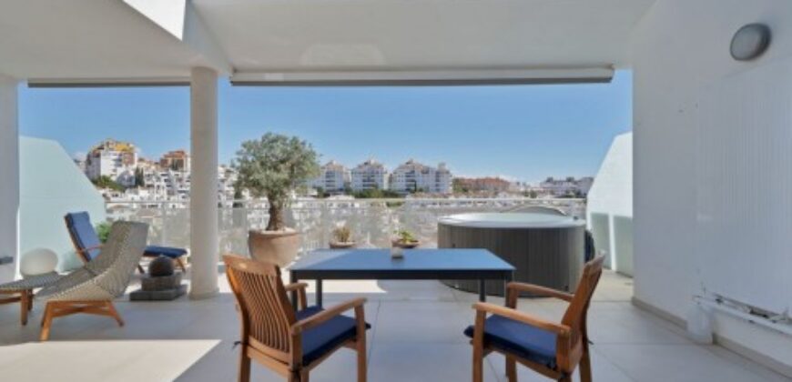 Apartment en Benalmádena Referencia gandy197